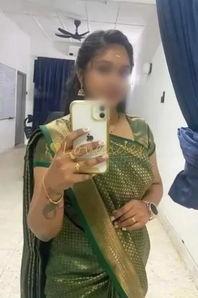 Top model  𝟵𝟯𝟬𝟰𝟲𝟭𝟱𝟭𝟮𝟳 college call girl service available  in